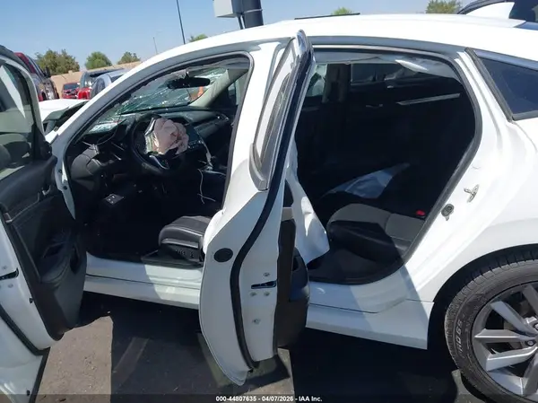 19XFC1F79KE216080 2019 HONDA CIVIC - Image 8