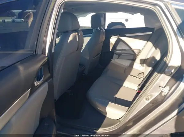 19XFC1F7XGE210814 2016 HONDA CIVIC - Image 8