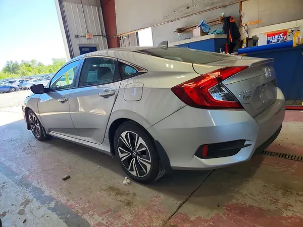 19XFC1F7XHE211754 2017 HONDA CIVIC - Image 2