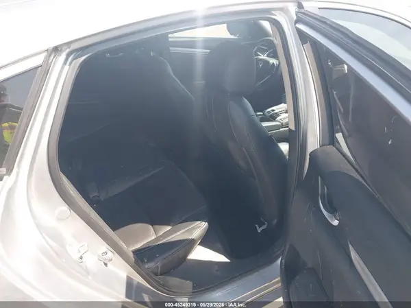 19XFC1F7XHE215108 2017 HONDA CIVIC - Image 8