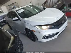 19XFC1F7XKE004806 2019 HONDA CIVIC