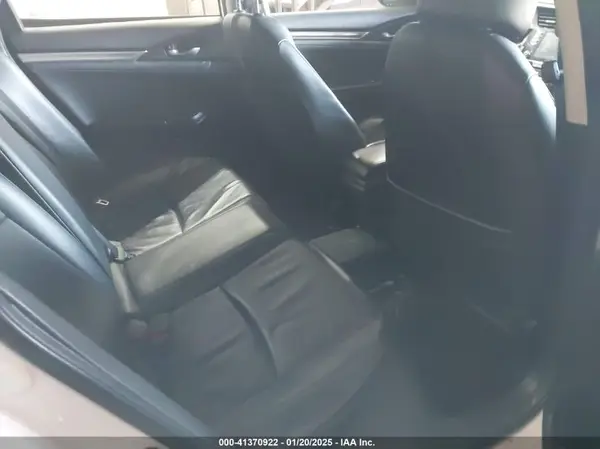 19XFC1F7XKE004806 2019 HONDA CIVIC - Image 8