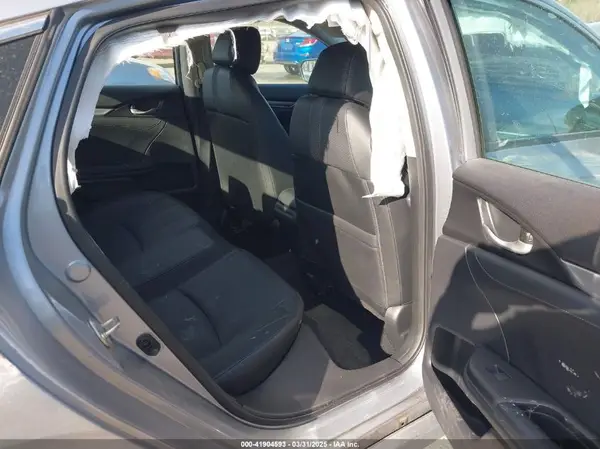 19XFC1F7XKE010279 2019 HONDA CIVIC - Image 8