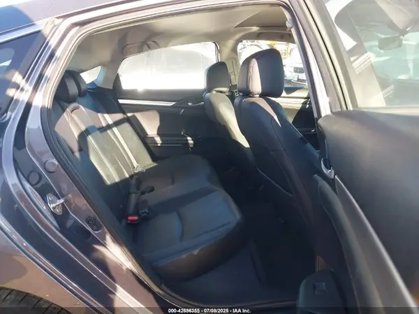 19XFC1F7XKE212605 2019 HONDA CIVIC - Image 8