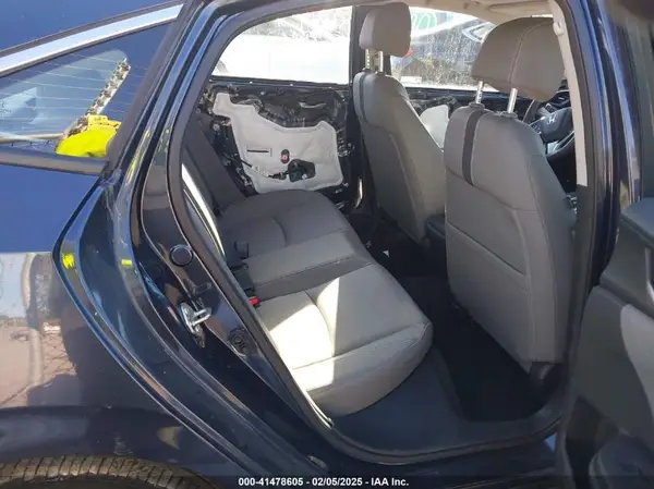 19XFC1F7XKE216640 2019 HONDA CIVIC - Image 8