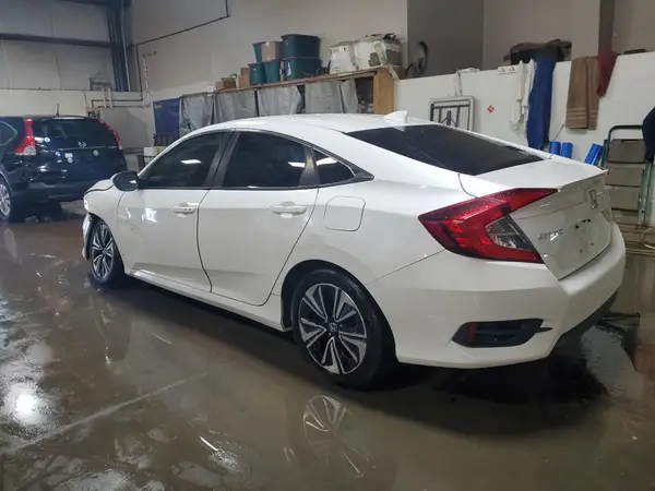 19XFC1F81HE025075 2017 HONDA CIVIC - Image 2