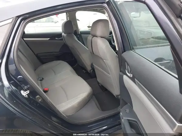 19XFC1F81JE201371 2018 HONDA CIVIC - Image 8