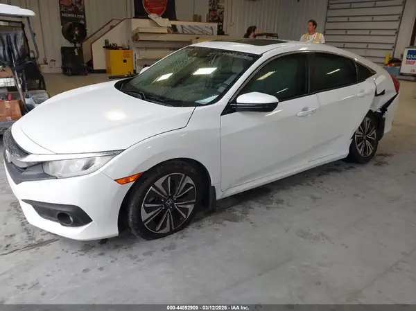 19XFC1F85HE027685 2017 HONDA CIVIC - Image 2