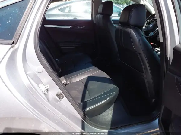 19XFC1F89HE020190 2017 HONDA CIVIC - Image 8