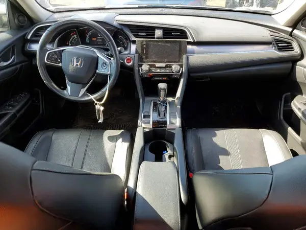 19XFC1F8XHE019100 2017 HONDA CIVIC - Image 8