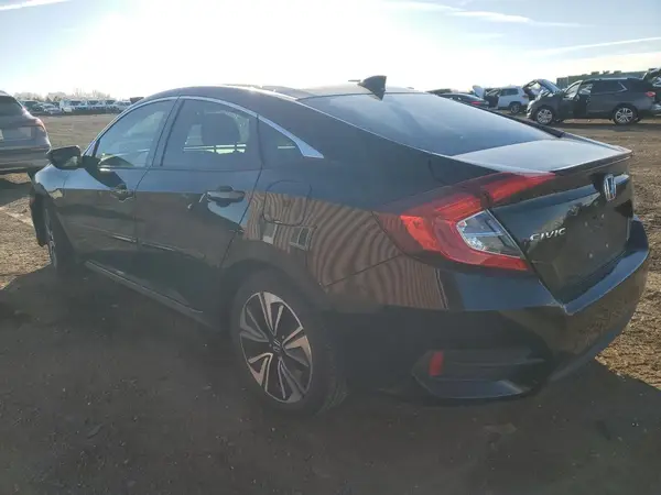 19XFC1F8XHE029724 2017 HONDA CIVIC - Image 2