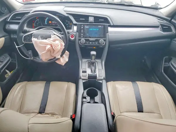 19XFC1F8XHE029755 2017 HONDA CIVIC - Image 8