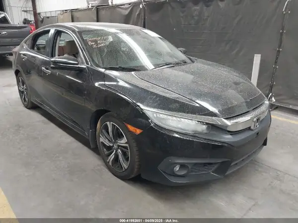 19XFC1F90GE017458 2016 HONDA CIVIC - Image 1
