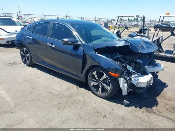 19XFC1F90HE208265 2017 HONDA CIVIC - Image 1