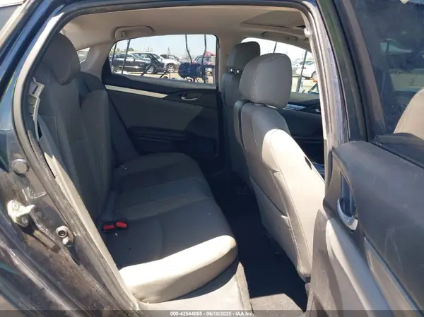 19XFC1F90HE208265 2017 HONDA CIVIC - Image 8