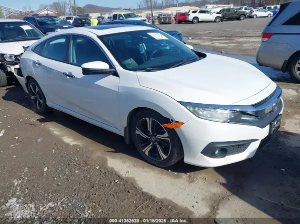 19XFC1F90JE000926 2018 HONDA CIVIC - Image 1