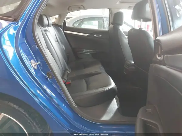 19XFC1F90JE003213 2018 HONDA CIVIC - Image 8