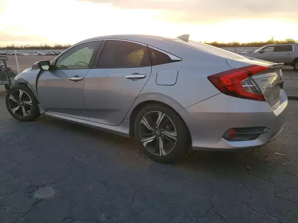 19XFC1F91HE204693 2017 HONDA CIVIC - Image 2