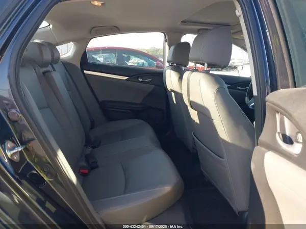 19XFC1F92GE011810 2016 HONDA CIVIC - Image 8