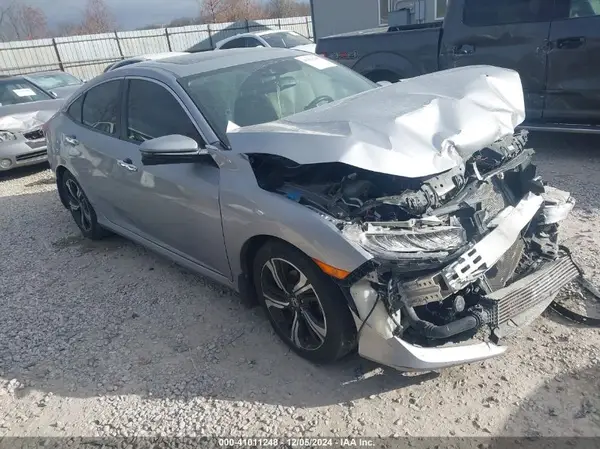 19XFC1F92HE014305 2017 HONDA CIVIC - Image 1