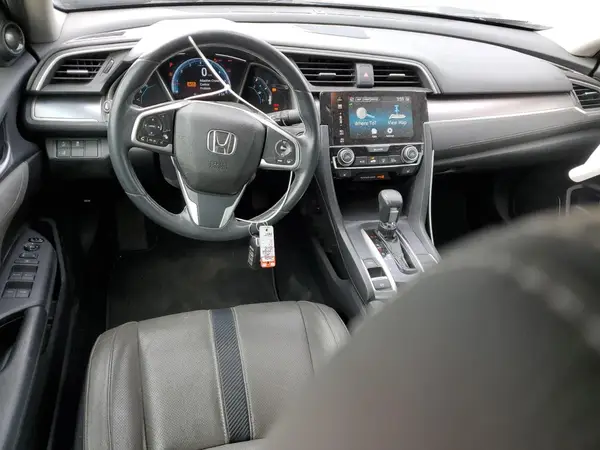 19XFC1F93HE000378 2017 HONDA CIVIC - Image 8