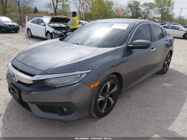 19XFC1F93HE025989 2017 HONDA CIVIC - Image 2