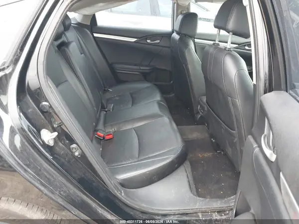 19XFC1F93JE000239 2018 HONDA CIVIC - Image 8