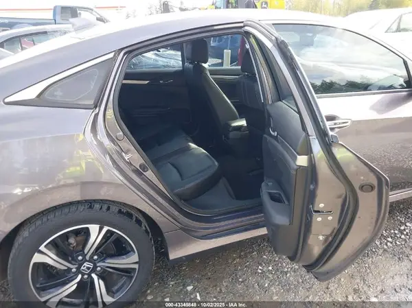 19XFC1F95GE203240 2016 HONDA CIVIC - Image 8