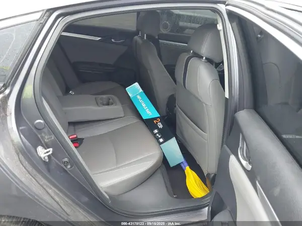 19XFC1F96GE031106 2016 HONDA CIVIC - Image 8