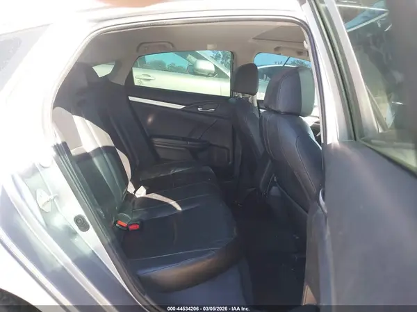 19XFC1F96GE203070 2016 HONDA CIVIC - Image 8