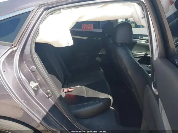 19XFC1F96GE204199 2016 HONDA CIVIC - Image 8