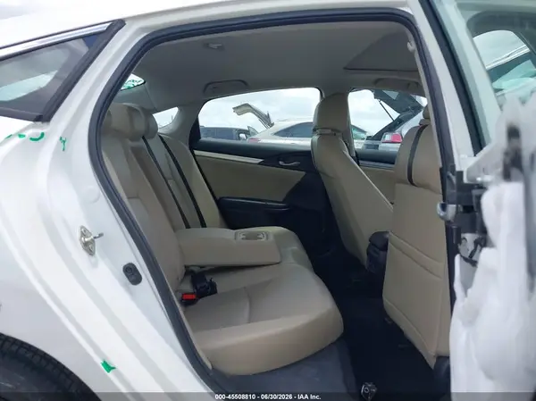 19XFC1F96GE219382 2016 HONDA CIVIC - Image 8