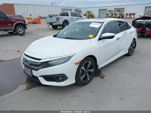 19XFC1F96JE000929 2018 HONDA CIVIC - Image 2