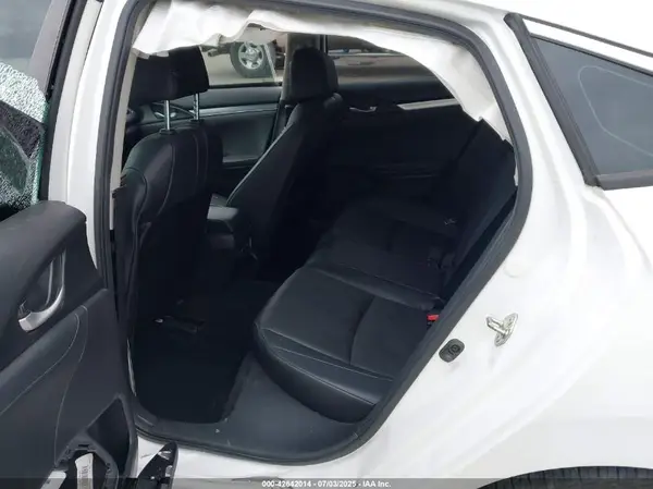 19XFC1F96JE000929 2018 HONDA CIVIC - Image 8