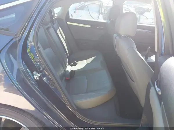 19XFC1F97GE004979 2016 HONDA CIVIC - Image 8