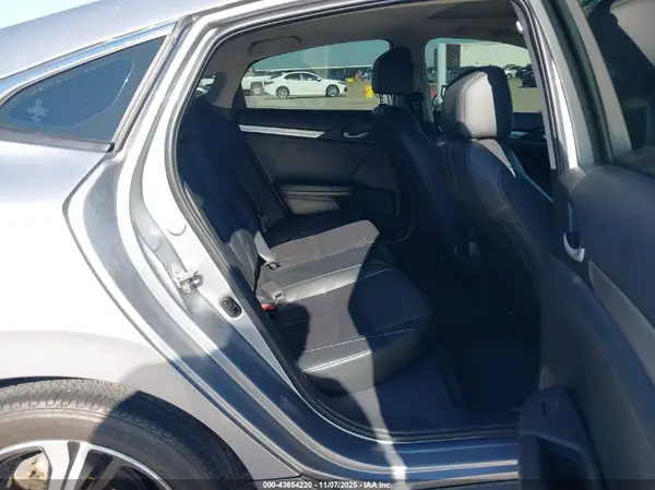 19XFC1F97GE038629 2016 HONDA CIVIC - Image 8