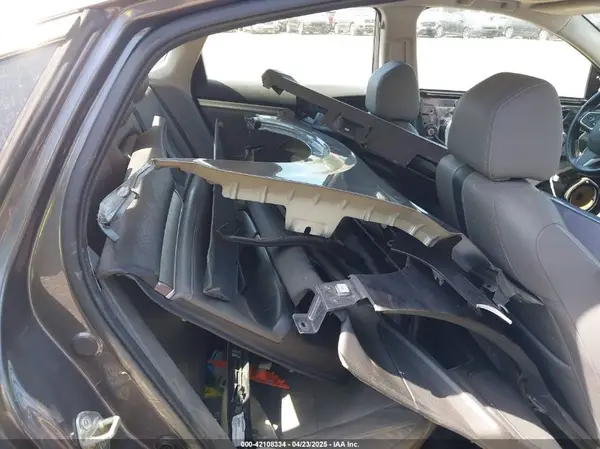 19XFC1F97GE205460 2016 HONDA CIVIC - Image 8