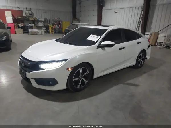 19XFC1F97HE201894 2017 HONDA CIVIC - Image 2