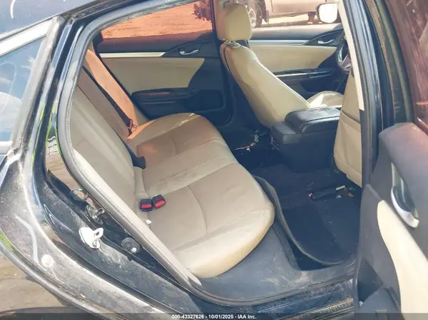 19XFC1F98HE010128 2017 HONDA CIVIC - Image 8