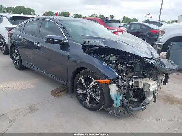19XFC1F98HE024448 2017 HONDA CIVIC - Image 1