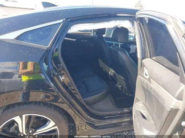 19XFC1F98HE202486 2017 HONDA CIVIC - Image 8