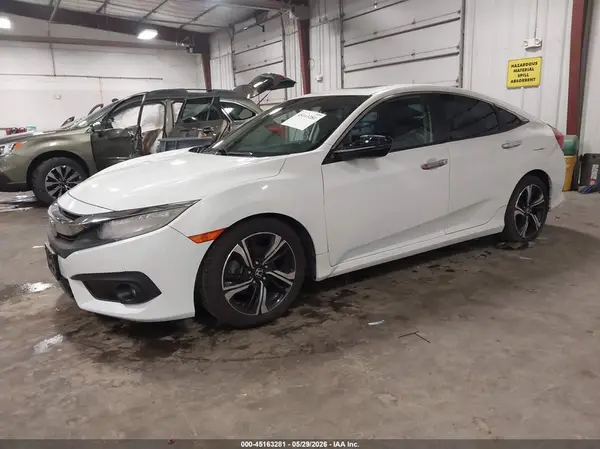 19XFC1F99HE000398 2017 HONDA CIVIC - Image 2