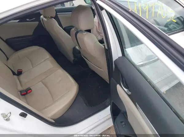 19XFC1F99HE001910 2017 HONDA CIVIC - Image 8