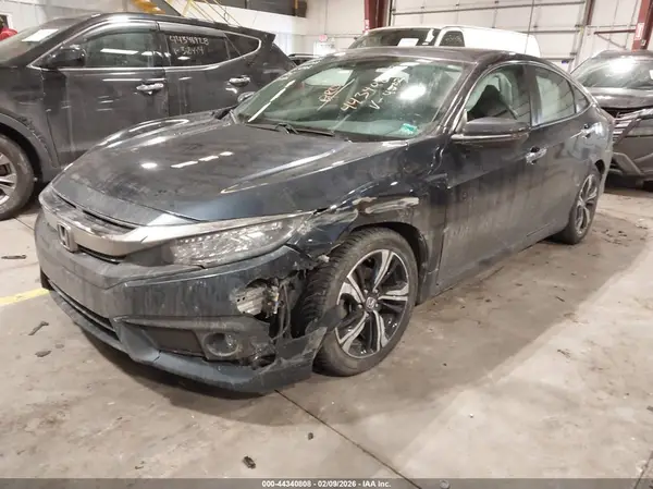 19XFC1F99HE004502 2017 HONDA CIVIC - Image 2