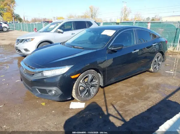19XFC1F99HE025978 2017 HONDA CIVIC - Image 2