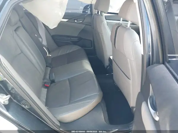 19XFC1F9XGE201080 2016 HONDA CIVIC - Image 8