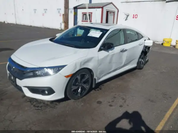 19XFC1F9XHE213067 2017 HONDA CIVIC - Image 2
