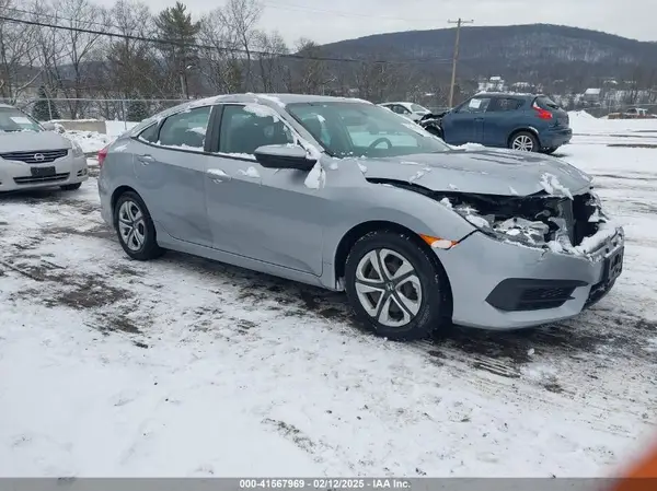 19XFC2E52JE026061 2018 HONDA CIVIC - Image 1