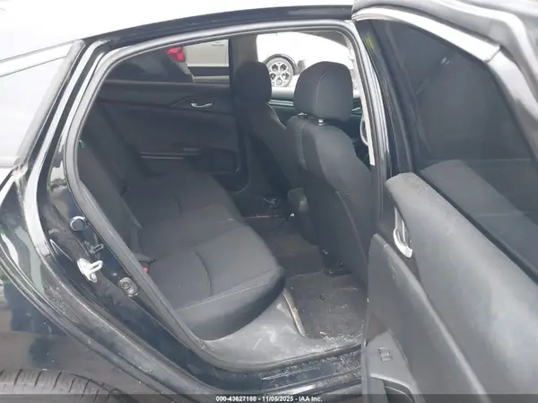 19XFC2E52JE032832 2018 HONDA CIVIC - Image 8