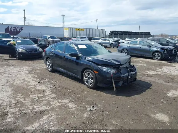 19XFC2E53JE000231 2018 HONDA CIVIC - Image 1
